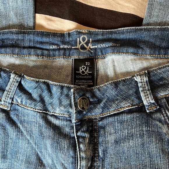 Love and legend jeans; wide leg, size 22; bronze diamond shaped accent rivets - Picture 4 of 5